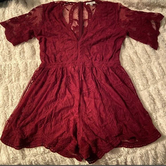 Lace Artemis Romper- Wine - Picture 4 of 8